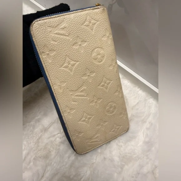 LOUIS VUITTON-SP4198 Cream Empreinte Zippy Wallet - Picture 3 of 15
